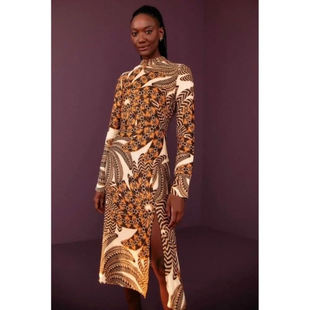 Farm Rio Midi Dress M Bodycon Long Sleeve Tropical Sand Yawanawa Vanahu Size M - Picture 2 of 16